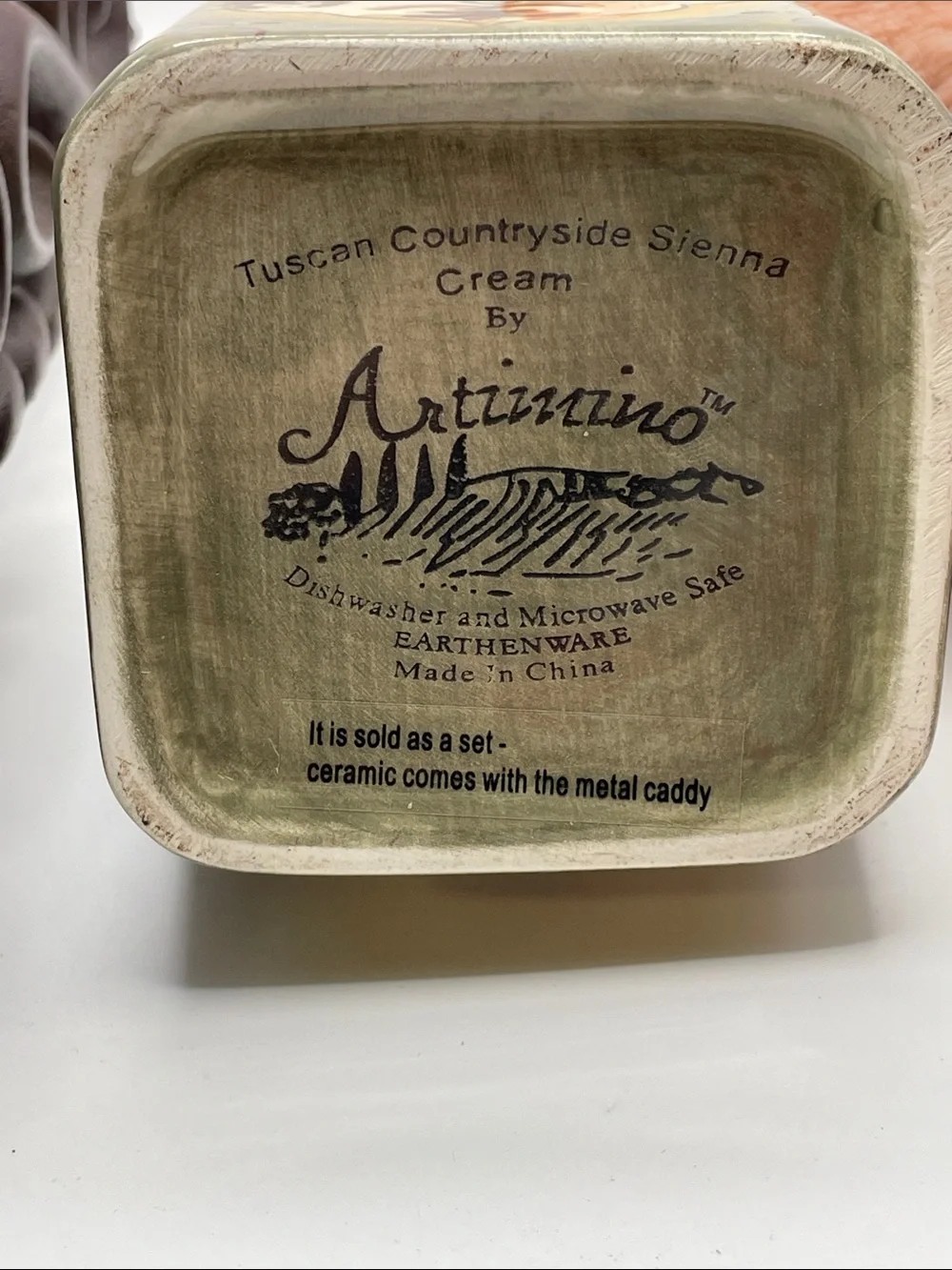 Artimino green cream